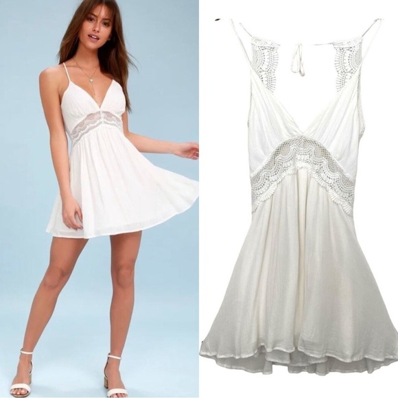 Lulu’s Good Grace Backless Dress Lined Size XS White Lace Strappy - Picture 1 of 10